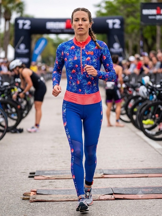 Tri Sirena Other - NWT Tri Sirena Cycling and Triathlon Tropical Print Top and Bottom Large